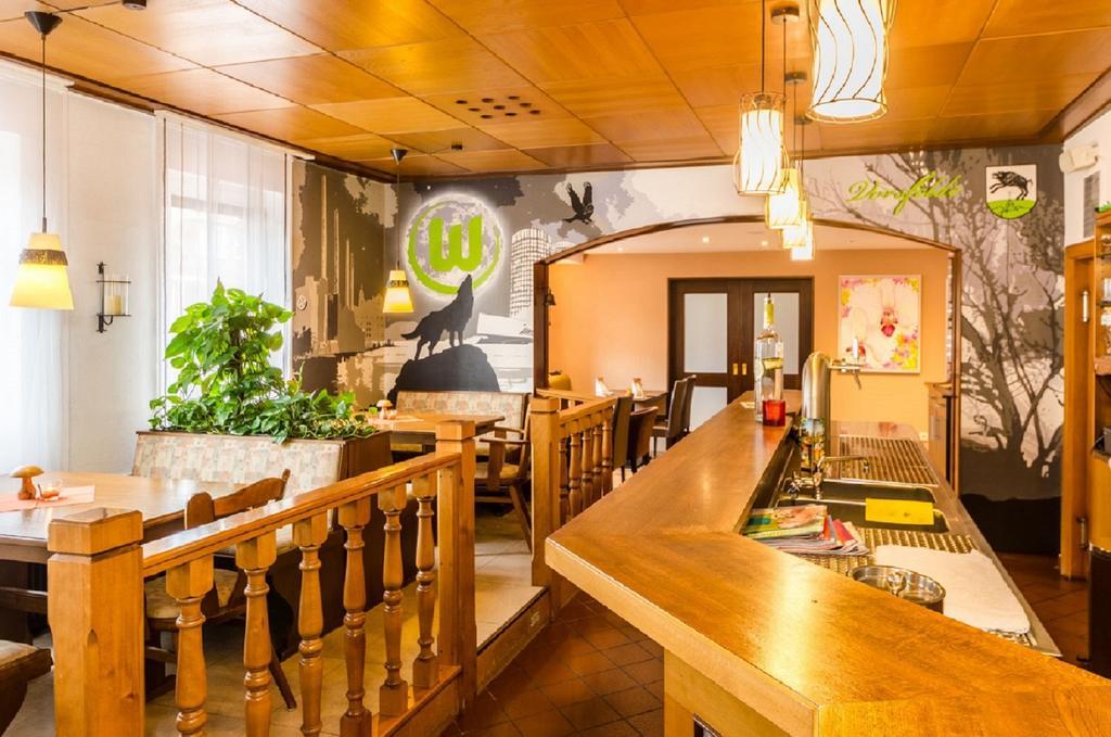 וולפסבורג Hotel Restaurant Conni מראה חיצוני תמונה